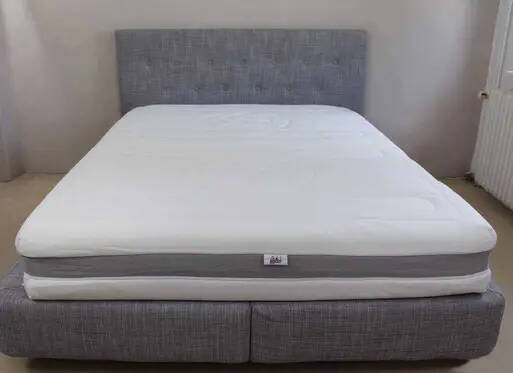 Ribeco TFK Matratze auf dem Bett