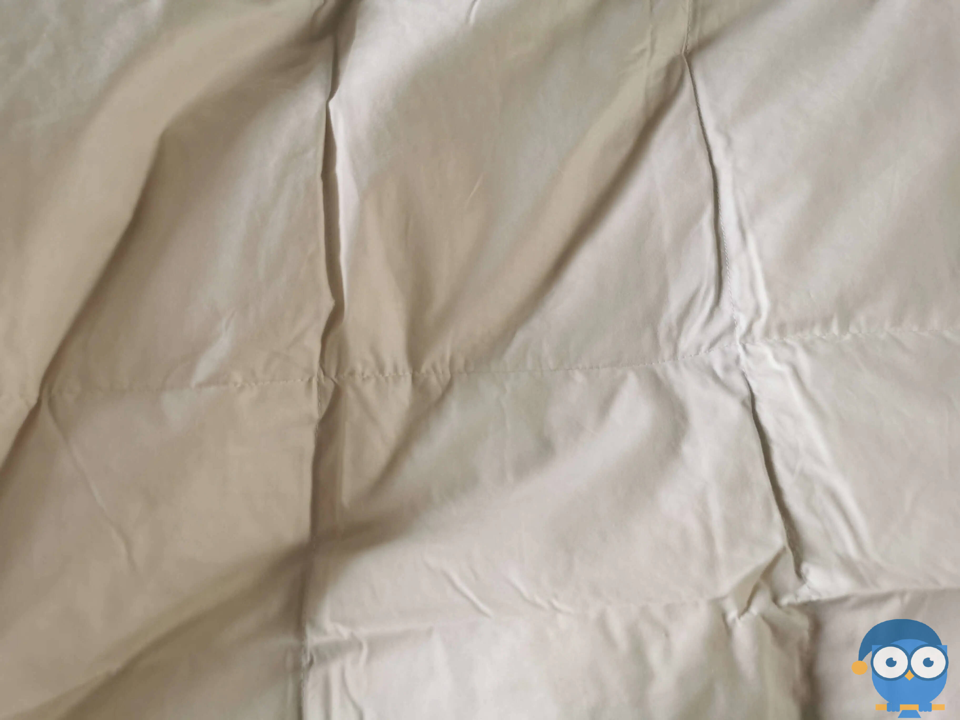 Die Dormia Decke ist sehr leicht und sommerlich. Foto: © Matratzencheck24