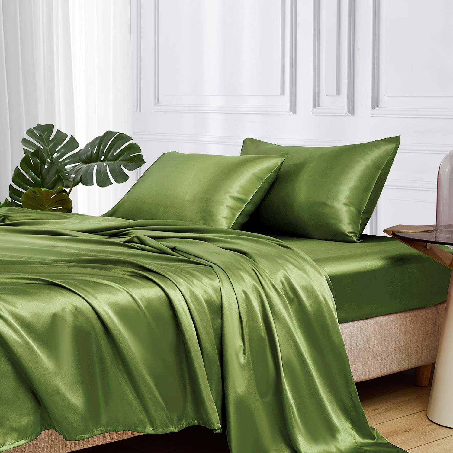 Satin-Bettlaken-Set von MR&HM
