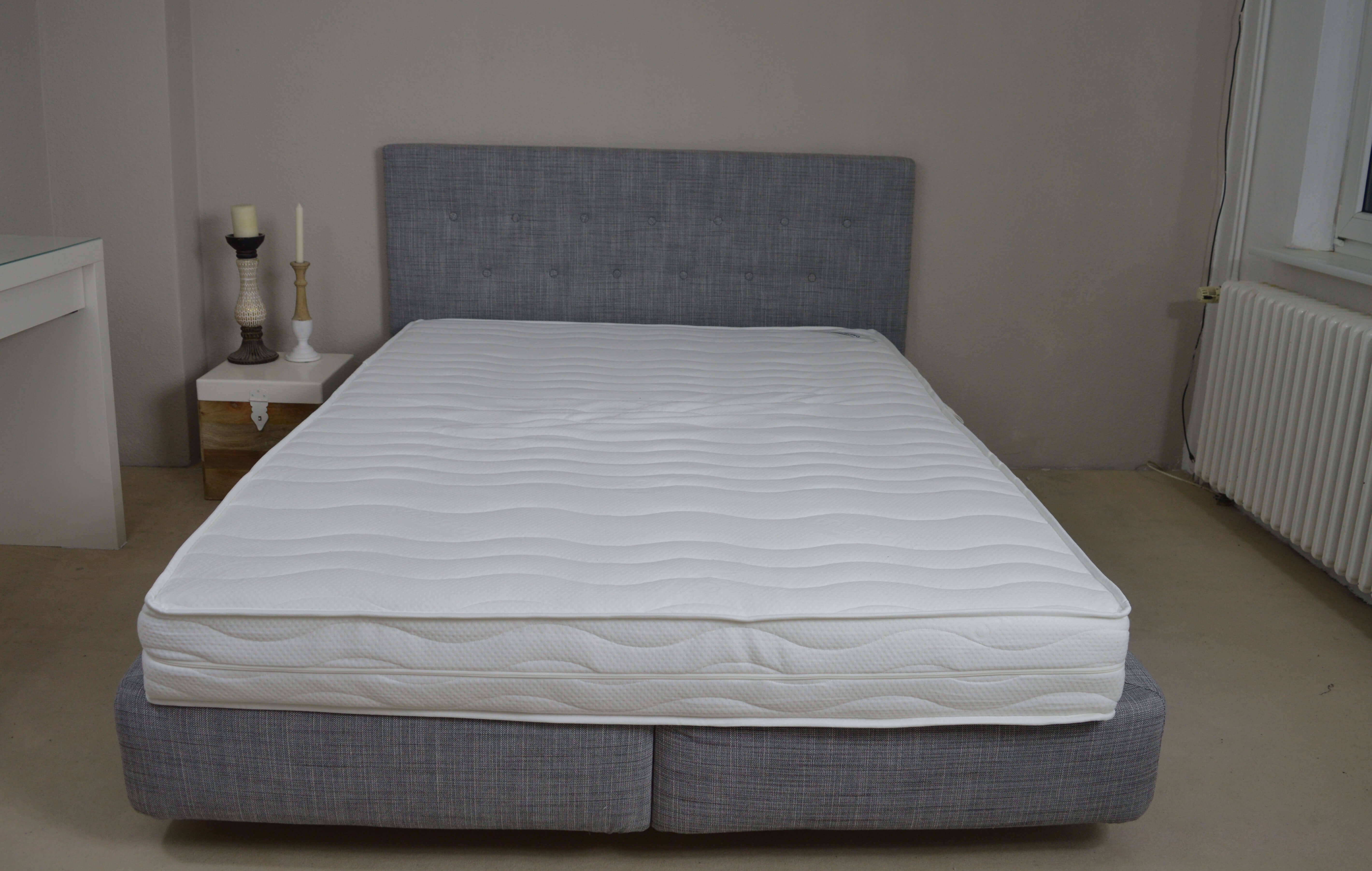 Lild Meradiso Matratze auf dem Bett